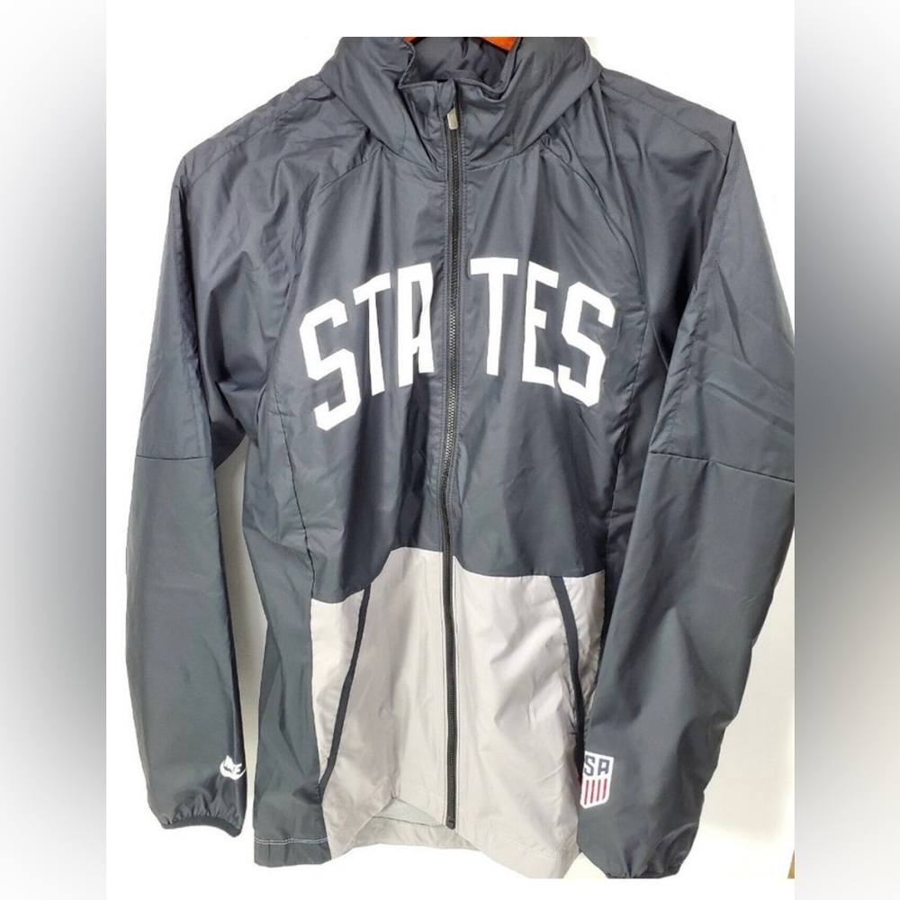 Nike USA full-zip windbreak jacket.  Packable hood. Size men’s small.